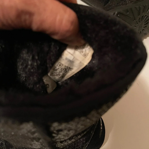 COPY -  beautiful shiny sparkle boots. black color - Picture 12 of 13